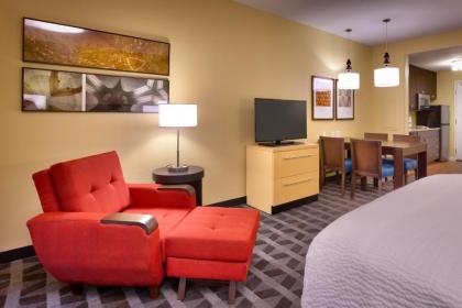 TownePlace Suites by Marriott Dickinson - image 9