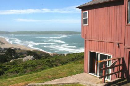 Abalone Alcove! Hot Tub! Pool Table! AMAZING VIEWS! Fast WiFi!! Dog Friendly! - image 2