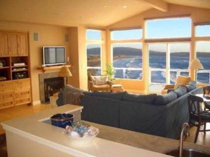 Sea Glass! AMAZING VIEWS!!!! On the Bluff! Walk to Beach! Hot Tub!! BBQ! Fast WiFi! A Dillon Beach Jewel!!! - image 1