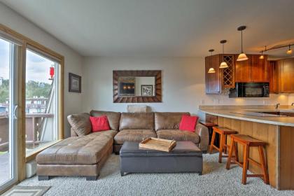 Lakefront Dillon Condo with Balcony - Walk Downtown! - image 11