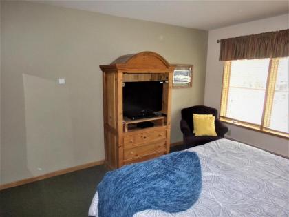 Black Bear Deluxe 2 Bed 2 Bath BBCS - image 16