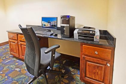 Holiday Inn Express & Suites Sylva / Dillsboro an IHG Hotel - image 9