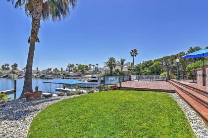 Waterfront Discovery Bay Home with Outdoor Bar and Dock - image 8