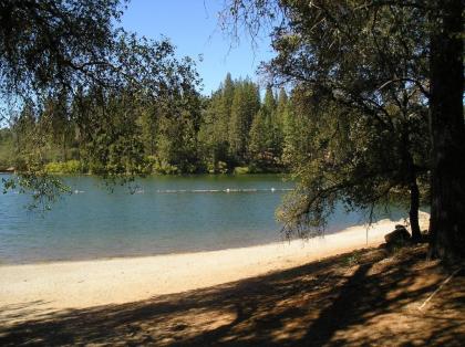 Lake of the Springs Camping Resort Yurt 1 - image 13