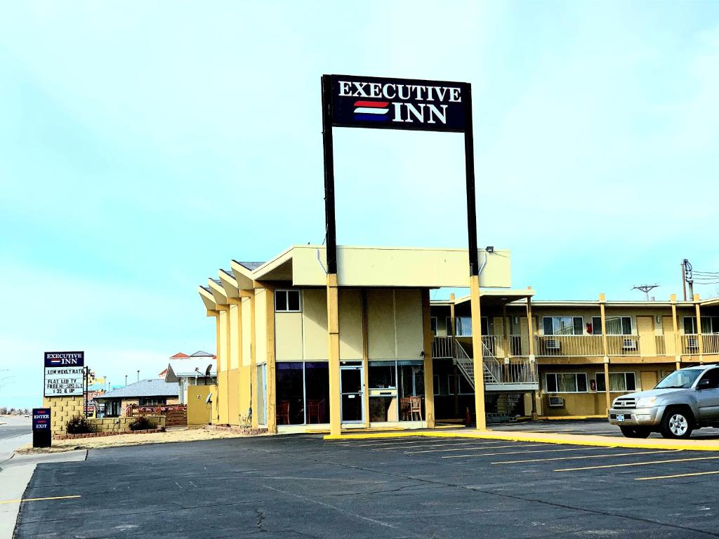 Executive Inn Dodge City KS - main image