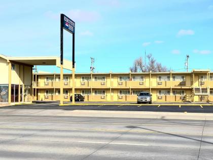 Executive Inn Dodge City KS - image 15