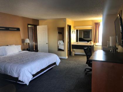 Nendels Inn & Suites Dodge City Airport - image 15