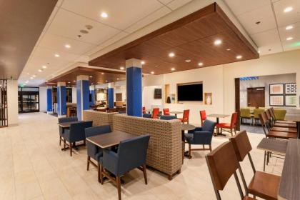 Holiday Inn Express & Suites - Dodge City an IHG Hotel - image 4