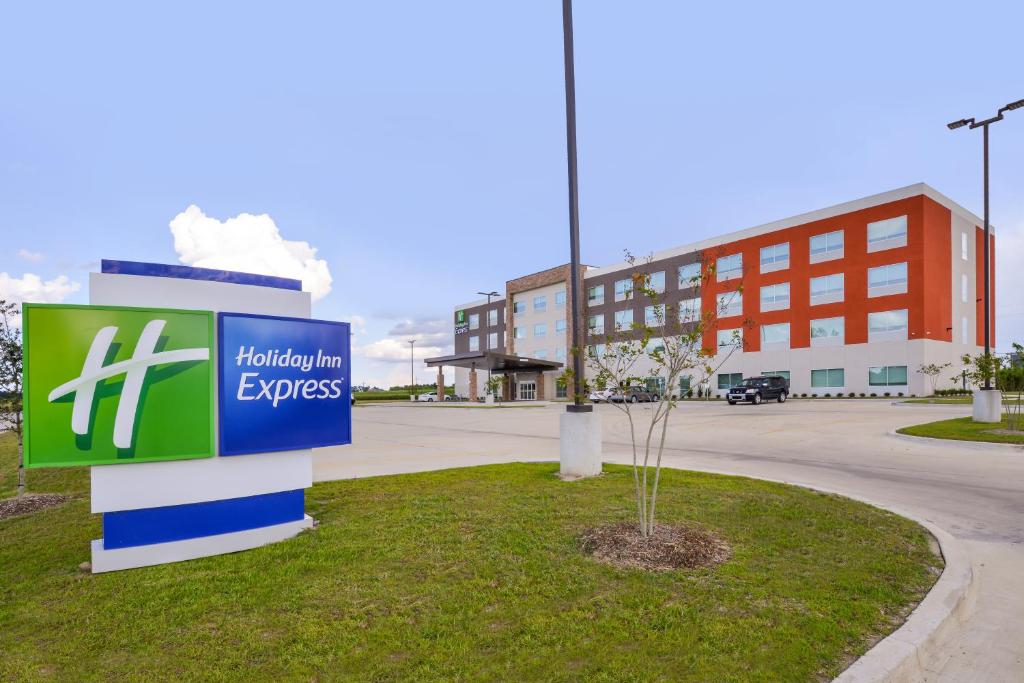 Holiday Inn Express Donaldsonville an IHG Hotel - main image