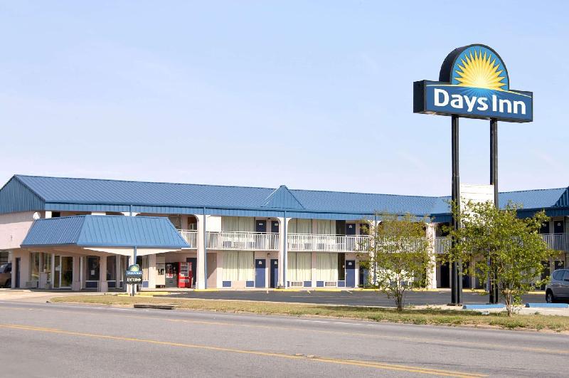 Days Inn by Wyndham Donalsonville - main image