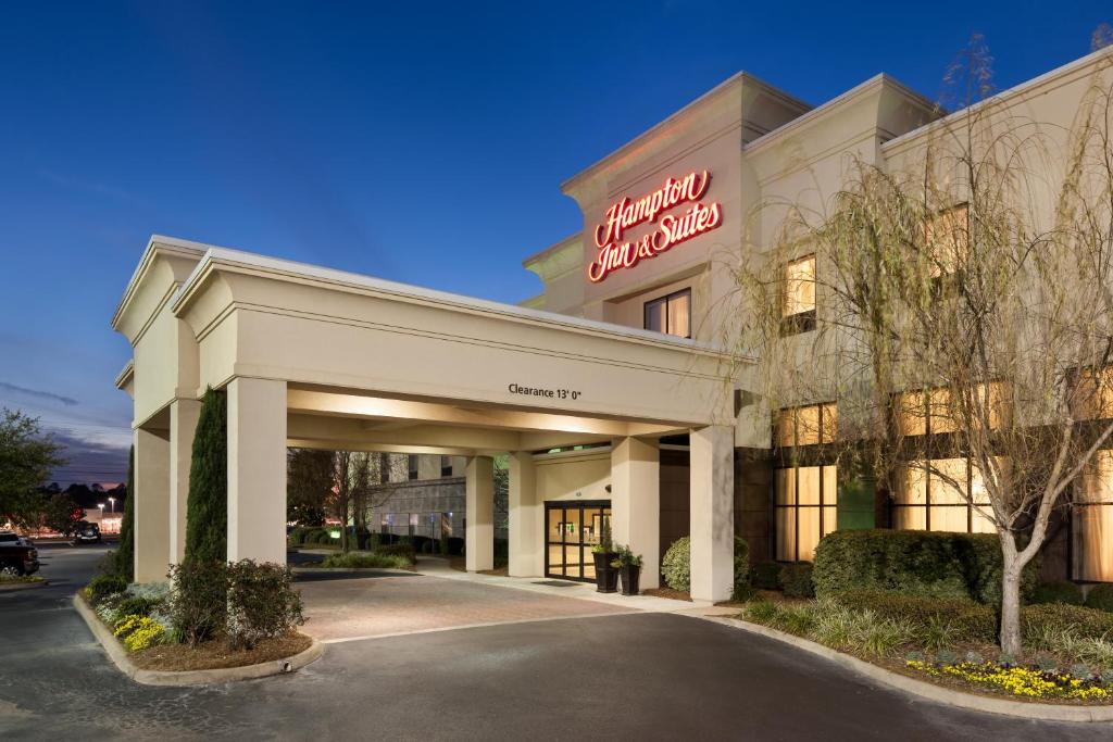 Hampton Inn & Suites Dothan - main image