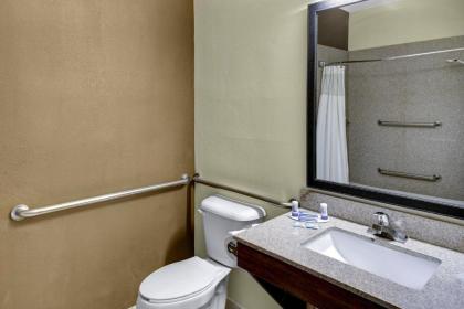 Fairfield Inn by Marriott Dothan - image 10