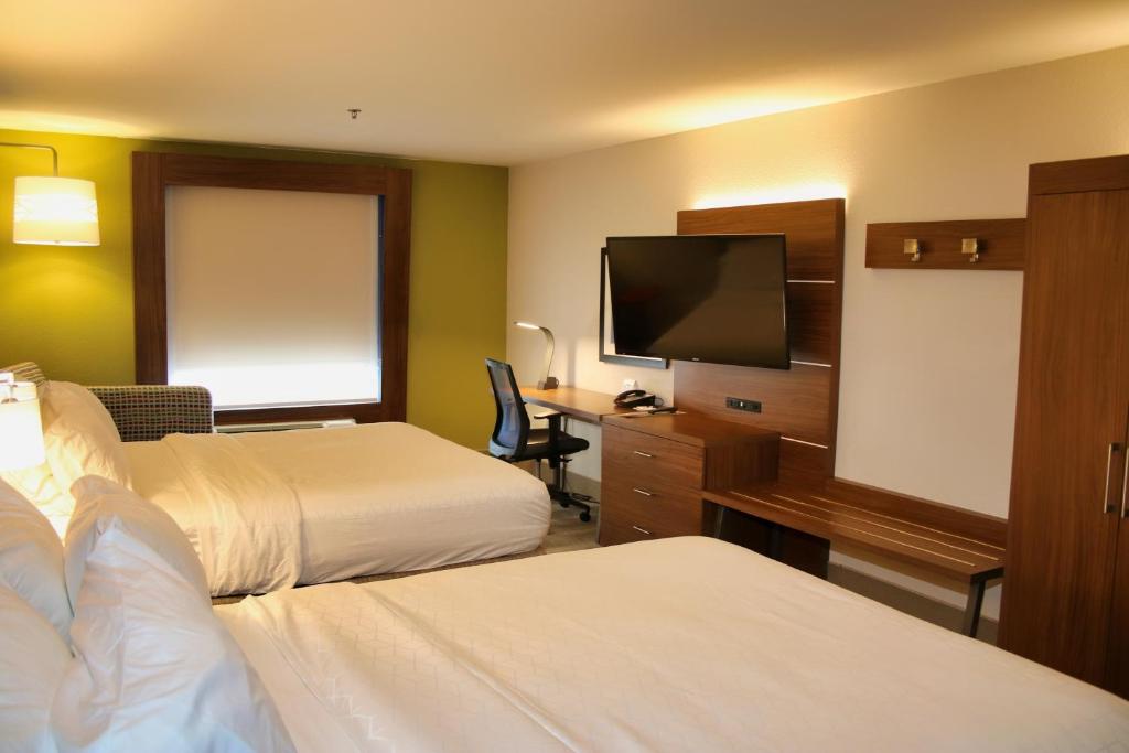 Holiday Inn Express an IHG Hotel - image 7