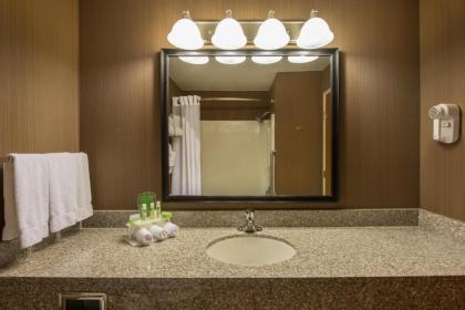 Holiday Inn Express & Suites Douglas an IHG Hotel - image 13