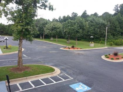 Americas Best Value Inn Douglasville - image 15