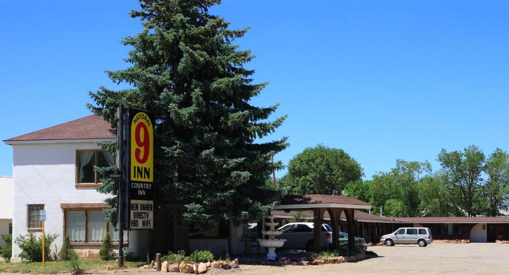 Country Inn Motel - main image