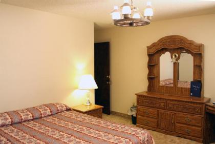 Country Inn Motel - image 15