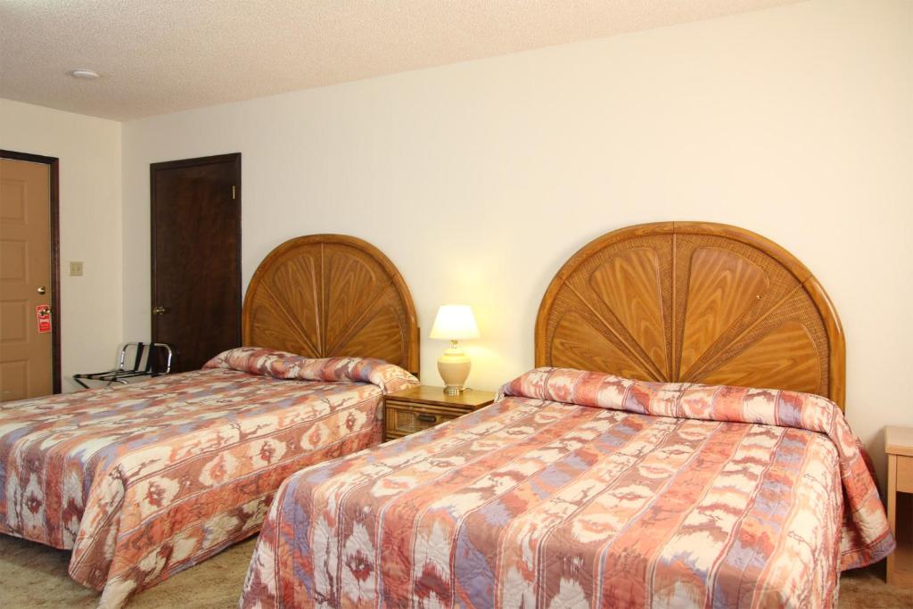 Country Inn Motel - image 5