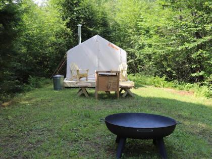 Luxury tents in Dover Foxcroft Maine