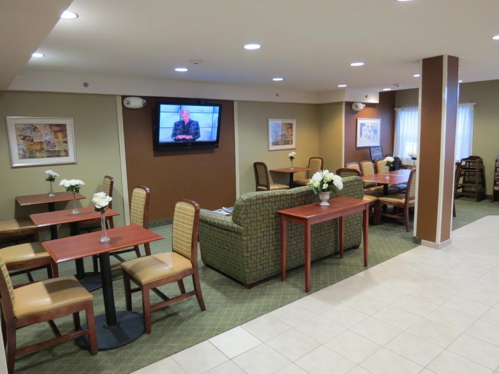 Microtel Inn & Suites Dover by Wyndham - image 6