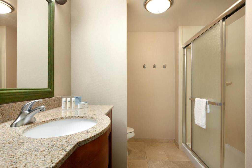 Hampton Inn Dover - image 7