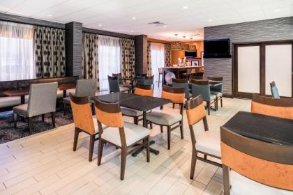 Hampton Inn Dover - image 13