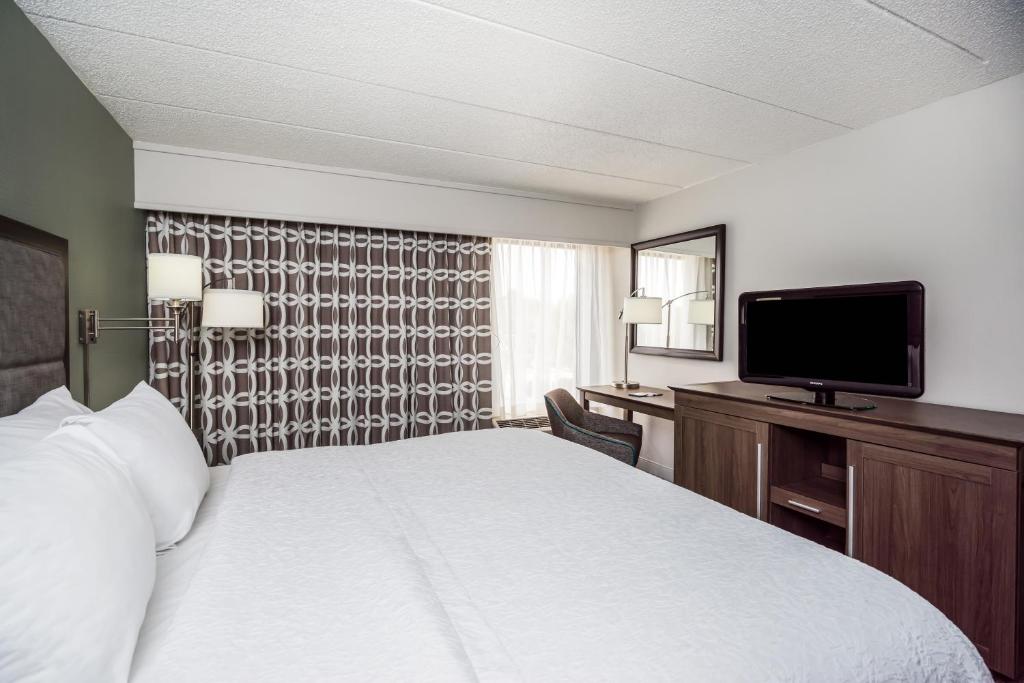 Hampton Inn Dover - image 3