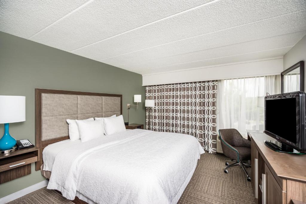 Hampton Inn Dover - image 4