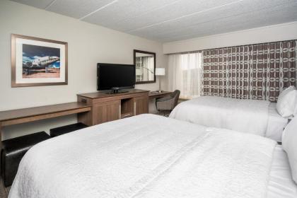 Hampton Inn Dover - image 6