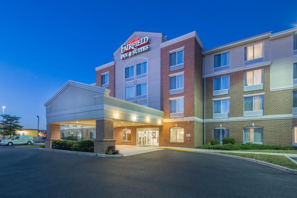 Fairfield Inn & Suites by Marriott Dover - image 2