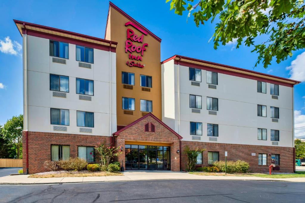 Red Roof Inn & Suites Dover Downtown - main image