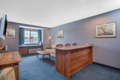 Microtel Inn and Suites Dover - image 2