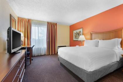 Holiday Inn Express Chicago-Downers Grove an IHG Hotel - image 13