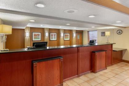 Holiday Inn Express Chicago-Downers Grove an IHG Hotel - image 17