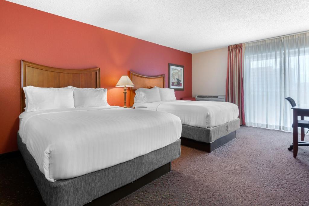 Holiday Inn Express Chicago-Downers Grove an IHG Hotel - image 5