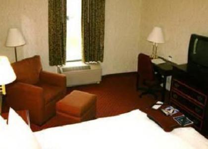 Hampton Inn Dry Ridge - image 15