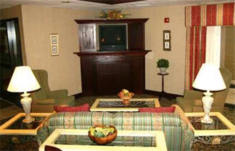 Hampton Inn Dry Ridge - image 4