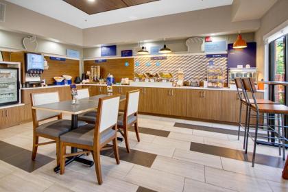 Holiday Inn Express Dublin an IHG Hotel - image 15