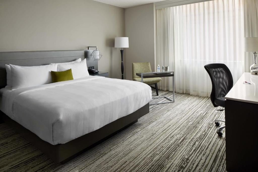 Marriott Columbus Northwest - image 6