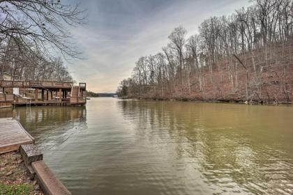 Comfy Retreat with Private Dock on Claytor Lake - image 7