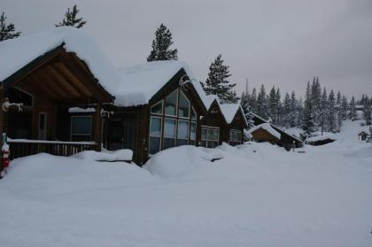 Lava Mountain Lodge - image 12