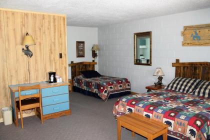 Rocky Mountain Lodge - image 5