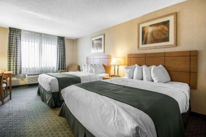 Quality Inn Dubuque - image 13