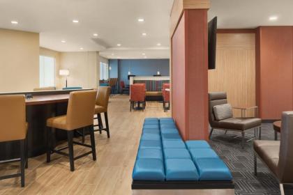 TownePlace Suites by Marriott Dubuque Downtown - image 13