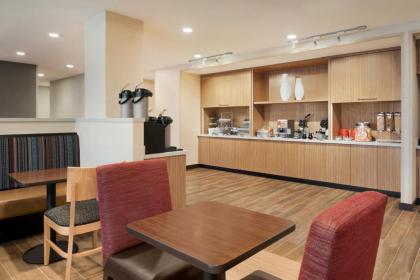 TownePlace Suites by Marriott Dubuque Downtown - image 7