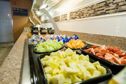 Hilton Garden Inn Atlanta North/Johns Creek - image 13