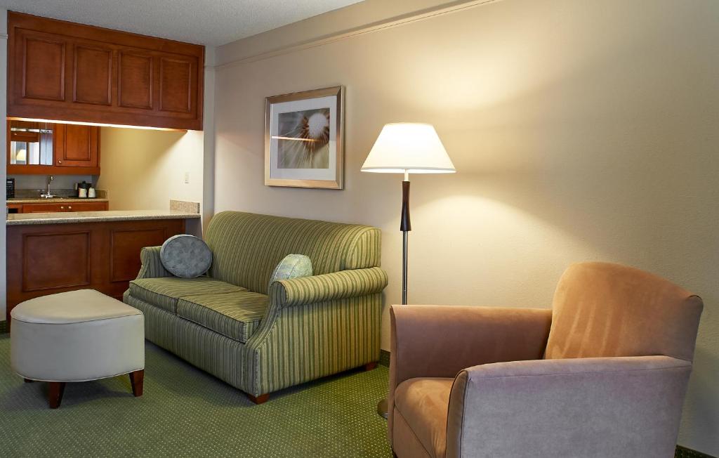 Hilton Garden Inn Atlanta Northeast/Gwinnett Sugarloaf - image 6