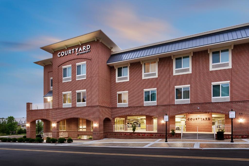 Courtyard by Marriott Atlanta Duluth Downtown - main image