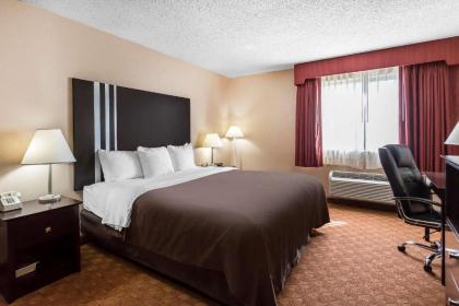 Quality Inn Dumas - image 7