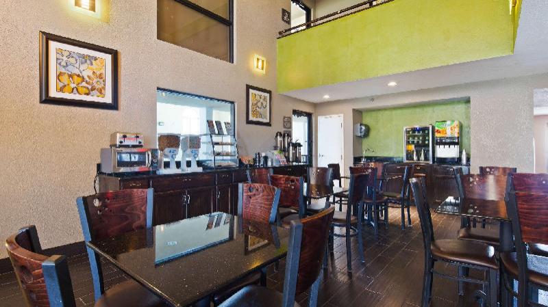 Best Western Windsor Inn - image 5